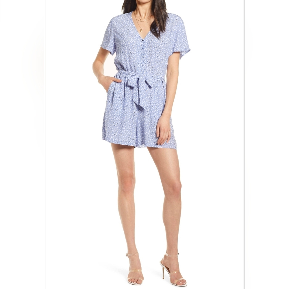 Rails Women’s Sophia Sky Blue Daisies Romper Belted V-Neck Short Sleeve Size Med - Picture 2 of 16